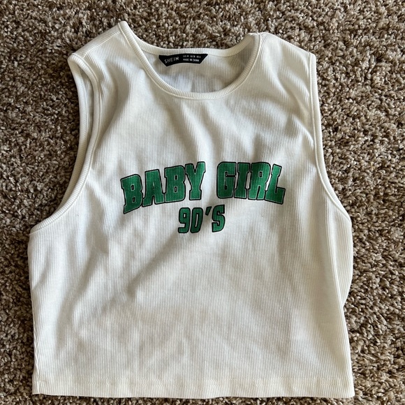 Multiple shirts - Picture 5 of 5